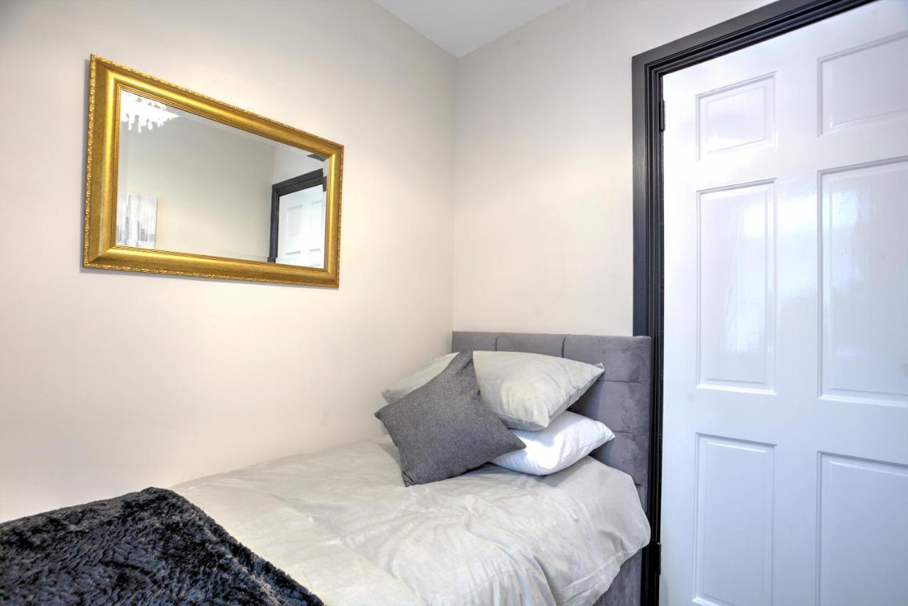 Villa The Belfast Boutique Sleeps 7 adults! Extérieur photo
